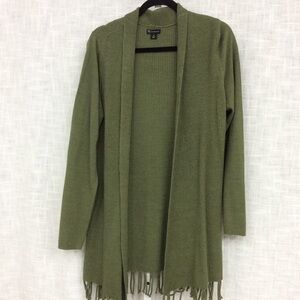 New Directions Medium Hunter Green Open Sweater
